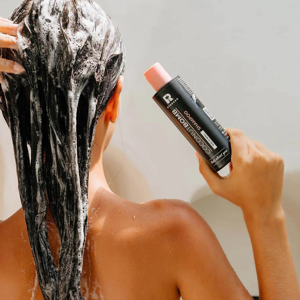 Byrokko Coconut Bomb Shampoo 200ml