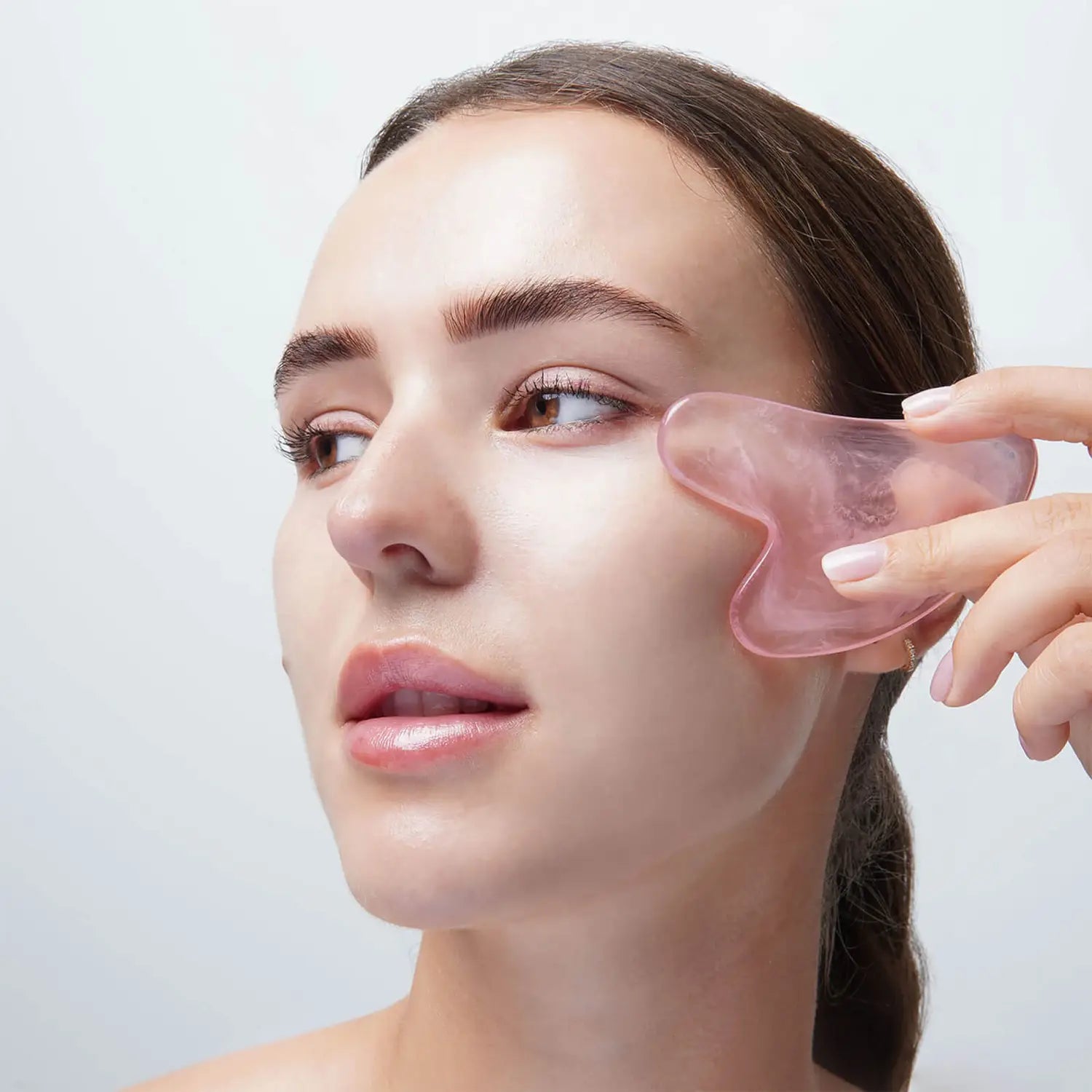 Brushworks Rose Resin Roller & Gua Sha