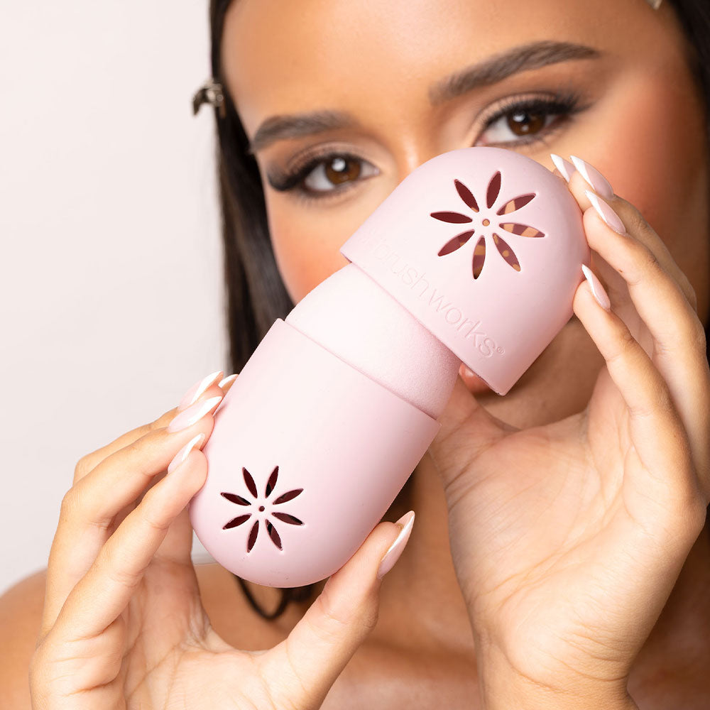 Brushworks Makeup Sponge Shield