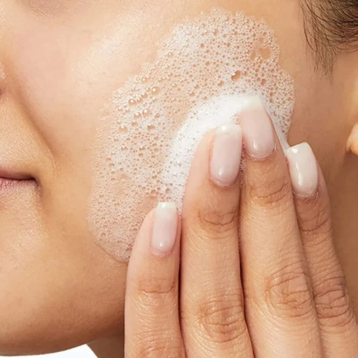 CeraVe Foaming Cleanser With Niacinamide For Normal To Oily Skin