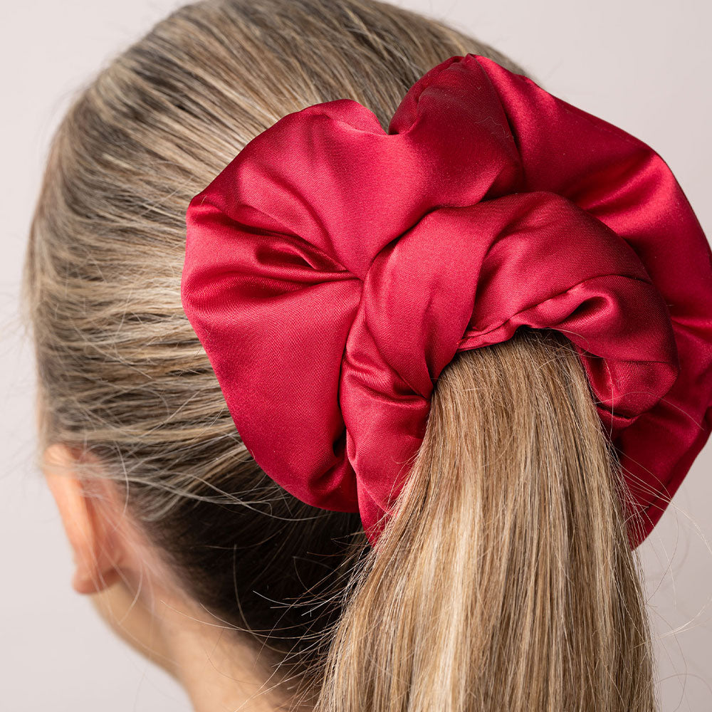 Brushworks Limited Edition Large Cloud Scrunchies (Red)