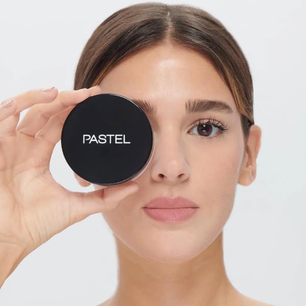 Pastel Transparent Smooth Loose Powder Transparent 22gr