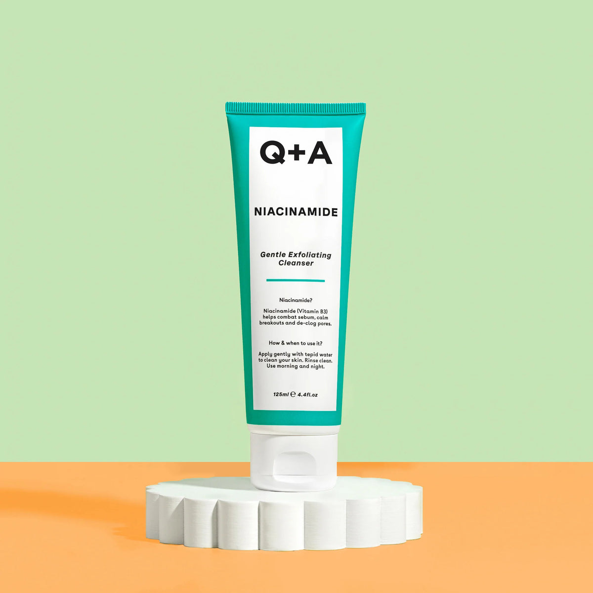 Q+A Niacinamide Gentle Exfoliating Cleanser 125 ml