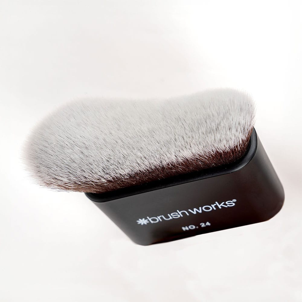 Byrokko Shine Bronze + Blending Face&amp;Body Brush Set – Vaj Trupi Shkëlqim+ Furce