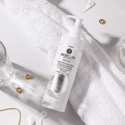 BasicLab Dermatological Cleansing Emulsion for Ultra-Sensitive Skin