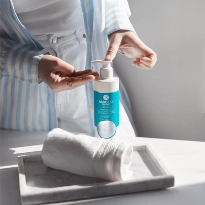 BasicLab Moisturizing Cleansing Gel for Dry and Sensitive Skin 300ml